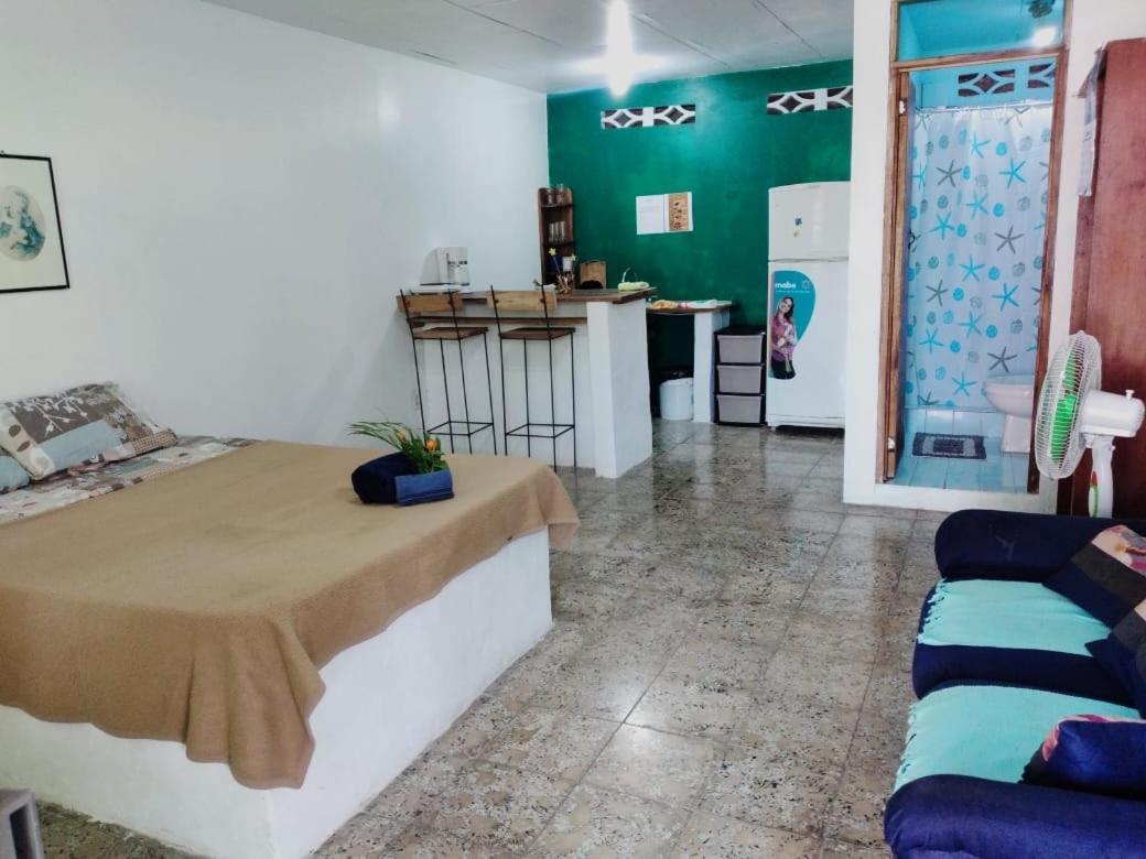 Magic Flower Rooms Cahuita Buitenkant foto