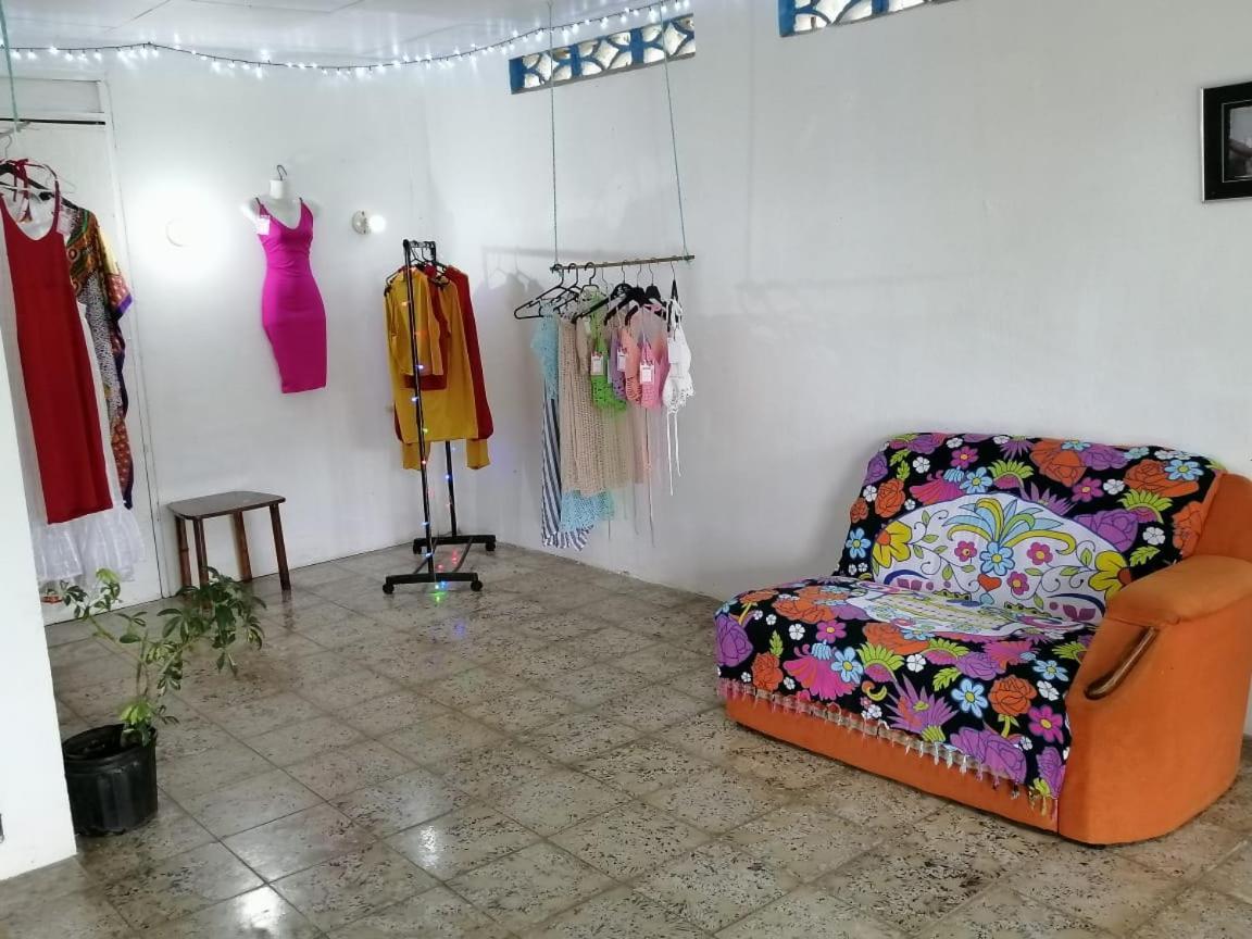 Magic Flower Rooms Cahuita Buitenkant foto